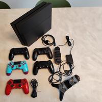 PS4 completa di controller 