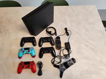 PS4 completa di controller 