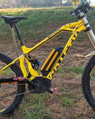 Moondraker Krafter xr  Marzocchi bomber