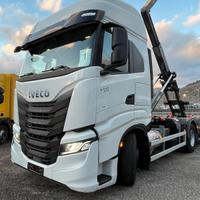 IVECO S-WAY AS260S51 CON SCARRABILE