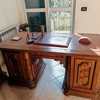Scrivania e libreria in legno arredo ufficio 