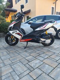Scooter Aprilia SR 50 factory
