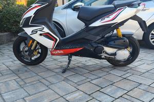 Scooter Aprilia SR 50 factory