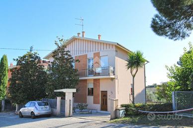 5 LOCALI A PORTO SANT'ELPIDIO