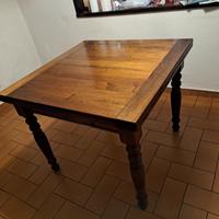 Tavolo in legno 1m x 1m