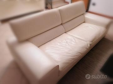 Divano in pelle 