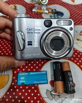 Fotocamera Sony Cyber-shot DSC-S60 