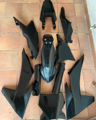 Plasriche ktm nere arancio e bianche