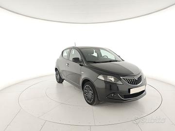 Lancia Ypsilon 1.0 FireFly 5 porte S&S Hybrid Gold