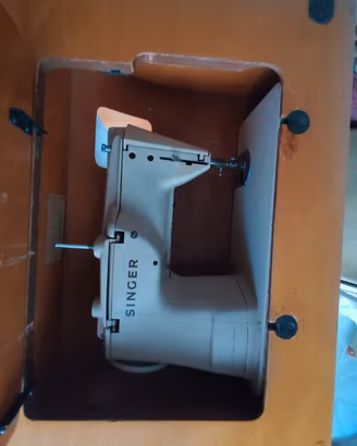 macchina per cucire Singer semiautomatico  