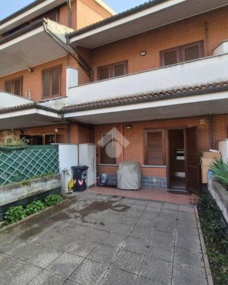 VILLA A SCHIERA A CIRIÈ