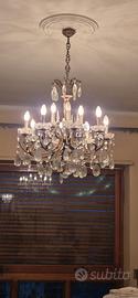 antico lampadario a goccia