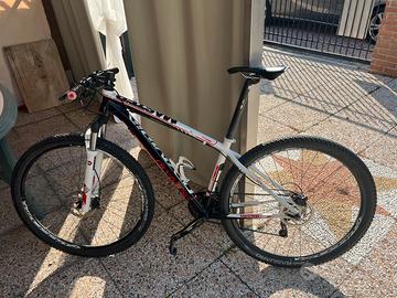 Mountain Bike Bianchi Master XC bianca e nera