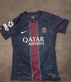 Maglietta del PSG di D. Doué