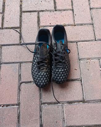 Scarpe a 6 calcio Nike tiempo