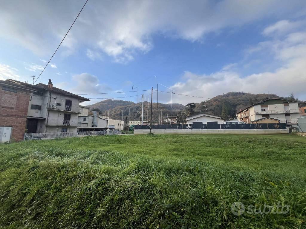 Terreno di 600 m² a Umbertide - Vista 2