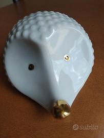 Porcospino riccio in candida porcellana e scodella