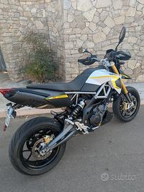 Aprilia Dorsoduro 750 abs