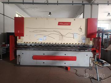 Pressa piegatrice Beyeler PR 6