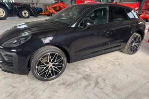 Porsche macan T