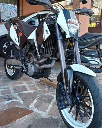 ktm 640 motard