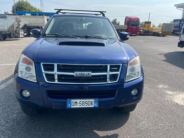 Isuzu Dmax Crew Cab Hardtop