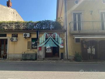 Attività / Licenza di 45 m² con 2 locali a Ospedal