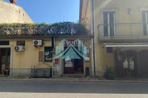Attività / Licenza di 45 m² con 2 locali a Ospedal