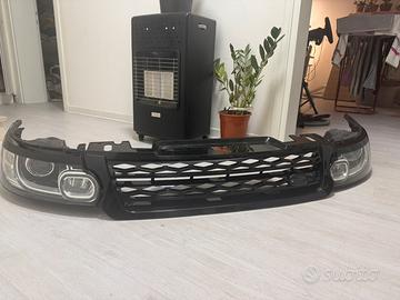 Fari e griglia Range Rover Sport l494 del 2016