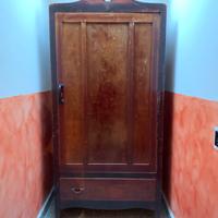 Armadio mono anta in legno massello