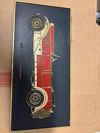 Placca decorativa Lancia Dilambda 1930