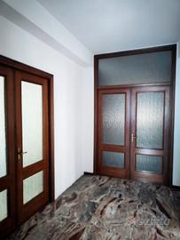 Porte artigianali in noce