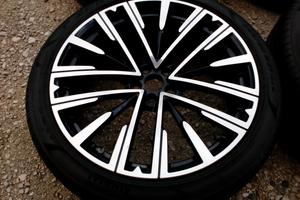 cerchi e gomme nuove 21 originali Alfa Romeo 