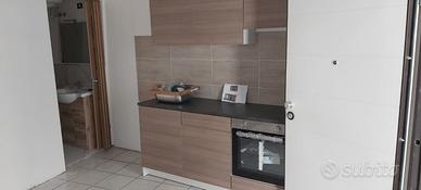 Monolocale finemente restrutturato No spese