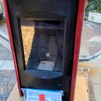 Idro stufa  a pellet caminetti Montegrappa  15 kw