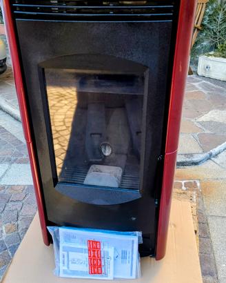 Idro stufa  a pellet caminetti Montegrappa  15 kw
