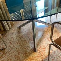 Tavolo da Pranzo con 4 Sedie - Come Nuovo!