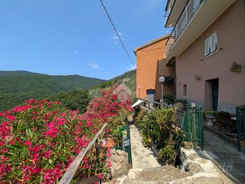 4 LOCALI A SESTRI LEVANTE