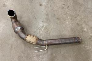 Downpipe Golf 76 mm 200 celle HJS