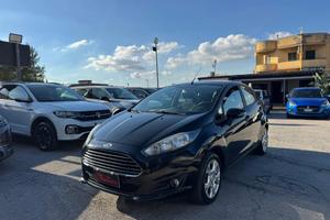 FORD Fiesta 1.2 82CV GPL 5 porte Black & White