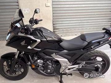 HONDA NC 750 X DCT