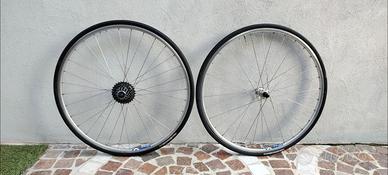 COPPIA DI RUOTE 28 POLLICI