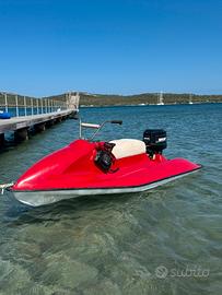 Moto d'acqua vintage senza patente