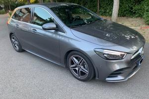 Mercedes-Benz B 180 D - AMG Line Premium