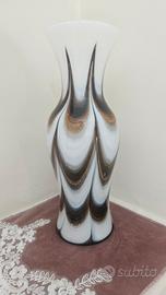 vaso vintage anni 70  in vetro  opalino di murano 