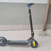 Monopattino elettrico  Lexgo Lex R8X Lite