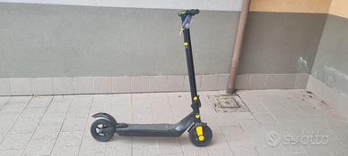 Monopattino elettrico  Lexgo Lex R8X Lite