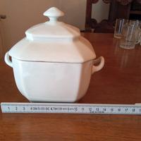 Antica zuccheriera in porcellana ottagonale