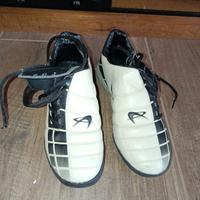 scarpe con tacchetti 41