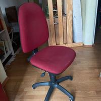 sedia da ufficio con ruote, rossa
